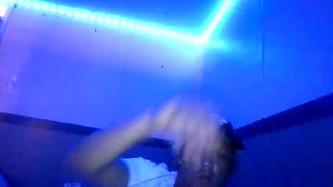 Snapshot of illuminatiheadspace1 chatting on September 16, 6:25 am illuminatiheadspace1 online show from September 16, 6:25 am