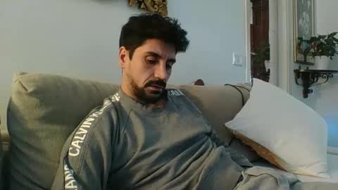 Snapshot of ilmangj90 chatting on February 4, 3:36 pm ilmangj90 online show from February 4, 3:36 pm