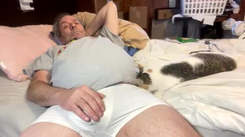 ilovetoshowoffagain online show from January 12, 2:00 pm