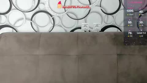 iloveyoufuckmee online show from September 22, 6:37 am