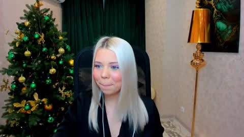 Roxy online show from December 27, 8:18 pm