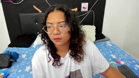 Snapshot of im_angels7 chatting on February 1, 2:37 am Angela online show from February 1, 2:37 am