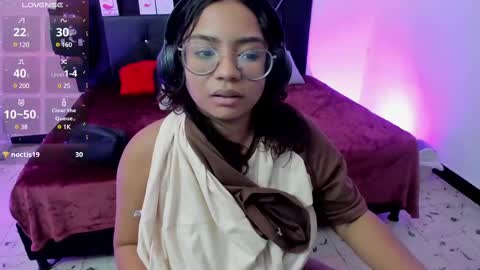 Snapshot of im_angels7 chatting on February 21, 2:06 am Angela online show from February 21, 2:06 am