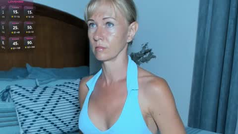 Christine -  online show from October 1, 12:00 pm