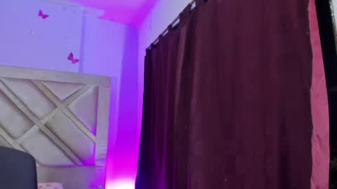 im_brittany_333 online show from April 4, 3:16 am