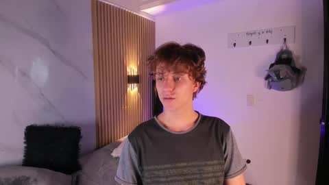 daren online show from December 23, 3:04 am