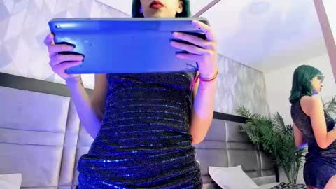 Snapshot of im_gaia chatting on January 10, 2:45 pm Im Gaia online show from January 10, 2:45 pm