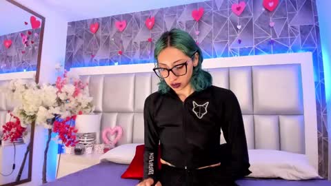 Snapshot of im_gaia chatting on February 21, 1:22 pm Im Gaia online show from February 21, 1:22 pm