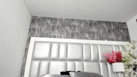 Snapshot of im_gaia chatting on March 4, 1:06 pm Im Gaia online show from March 4, 1:06 pm