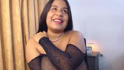 im madissonwell online show from December 9, 4:01 am