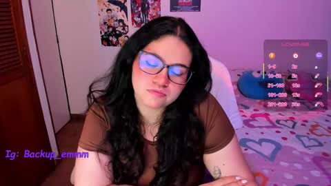 Snapshot of im_meii chatting on December 4, 12:31 am mei mei uwu online show from December 4, 12:31 am