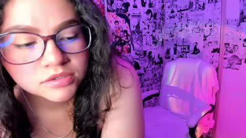 mei mei uwu online show from April 3, 12:52 am