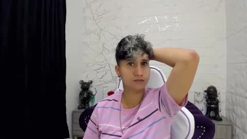 Snapshot of im_milan_rs chatting on February 13, 4:00 am im_milan_rs online show from February 13, 4:00 am