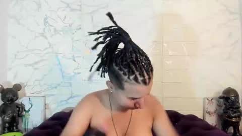 Snapshot of im_milan_rs chatting on February 27, 10:15 am im_milan_rs online show from February 27, 10:15 am