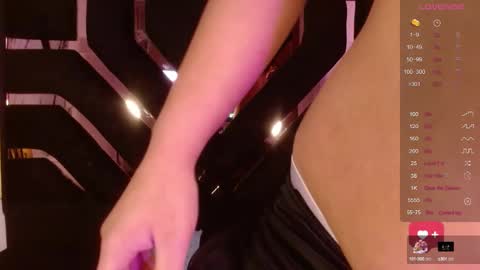 milan online show from October 2, 3:57 am