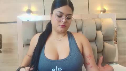 im mou  online show from September 18, 12:51 pm