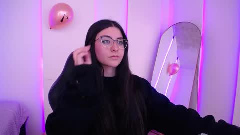 Snapshot of im_rosse_ chatting on February 17, 6:36 pm Jade Rosse online show from February 17, 6:36 pm