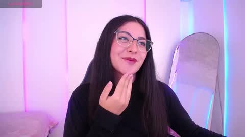 Snapshot of im_rosse_ chatting on February 24, 6:28 pm Jade Rosse online show from February 24, 6:28 pm