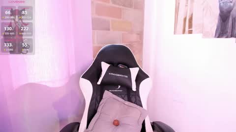 Snapshot of im_scarlet2 chatting on September 15, 8:42 pm Scarlet online show from September 15, 8:42 pm