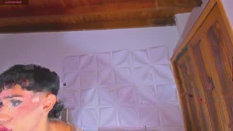 im_sebaslopez online show from April 14, 7:42 pm