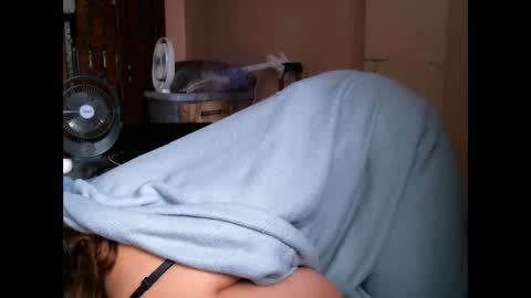 Snapshot of im_your_secret chatting on November 9, 7:39 am im_your_secret online show from November 9, 7:39 am