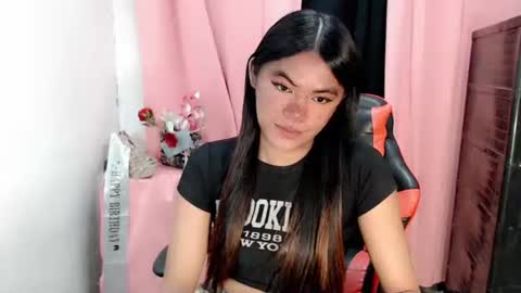 Snapshot of im_yourfairyannaxx chatting on October 14, 9:15 pm im_yourfairyannaxx online show from October 14, 9:15 pm