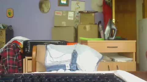 Snapshot of imaussiechris chatting on November 17, 3:45 am Aussie Guy online show from November 17, 3:45 am