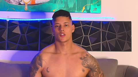 Snapshot of imconor chatting on February 4, 9:31 pm imconor online show from February 4, 9:31 pm