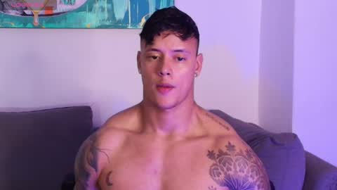 Snapshot of imconor chatting on November 19, 9:26 pm imconor online show from November 19, 9:26 pm