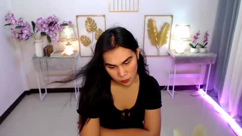 Ashley online show from December 1, 4:29 pm