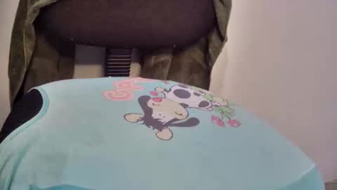 mia latina online show from February 13, 9:11 pm