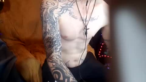 Snapshot of imglorious1 chatting on October 20, 10:59 am JJ online show from October 20, 10:59 am