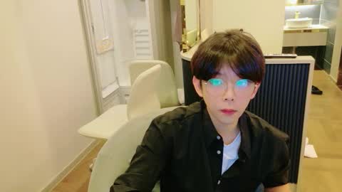 Snapshot of imlowerlife chatting on October 25, 9:50 am imlowerlife online show from October 25, 9:50 am