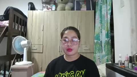 Snapshot of immaculate02 chatting on January 6, 2:47 pm Immaculate02 online show from January 6, 2:47 pm