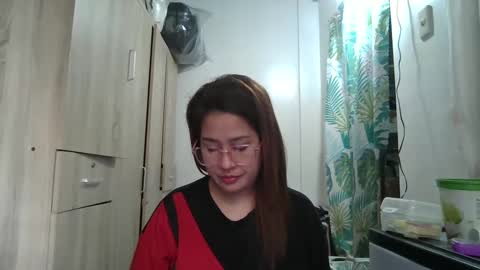 Snapshot of immaculate02 chatting on March 10, 5:11 am Immaculate02 online show from March 10, 5:11 am