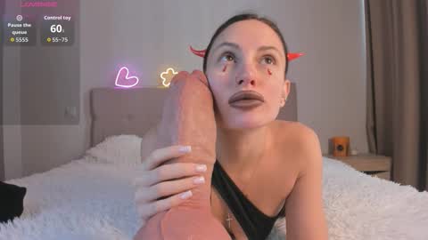 immolly1 online show from November 1, 6:37 am