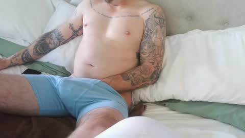 Snapshot of imthatguy30 chatting on March 2, 2:43 pm imthatguy30 online show from March 2, 2:43 pm