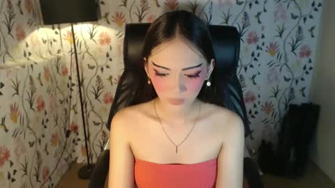 Snapshot of imyourlegalbaby chatting on February 2, 5:21 am Aki online show from February 2, 5:21 am