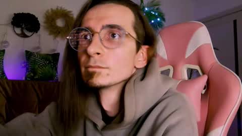 incandenza_ online show from September 17, 10:11 pm