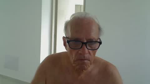 Snapshot of incendiado chatting on October 16, 5:47 pm incendiado online show from October 16, 5:47 pm