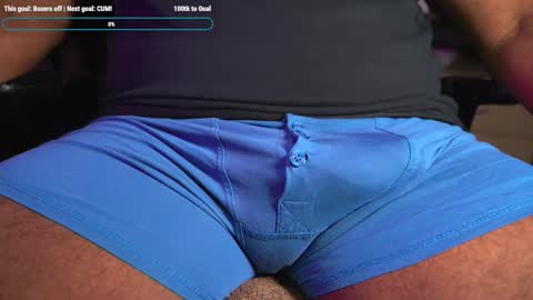 Snapshot of inchesblackuk chatting on November 16, 5:29 pm Inches online show from November 16, 5:29 pm