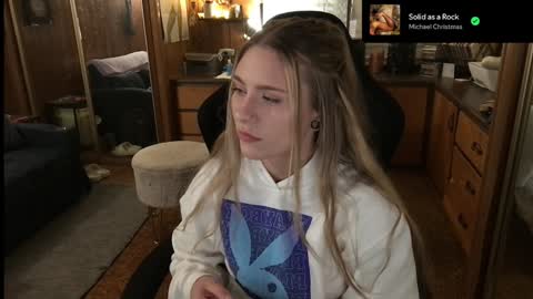 Snapshot of incognitoqueen chatting on December 27, 4:58 am Carter online show from December 27, 4:58 am