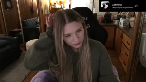 Snapshot of incognitoqueen chatting on January 14, 7:59 am Carter online show from January 14, 7:59 am