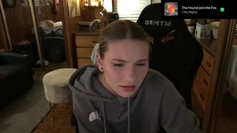 Snapshot of incognitoqueen chatting on January 28, 5:11 am Carter online show from January 28, 5:11 am