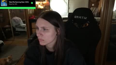 Snapshot of incognitoqueen chatting on October 26, 4:40 am Carter online show from October 26, 4:40 am