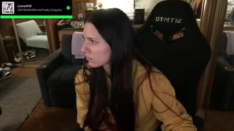 Snapshot of incognitoqueen chatting on December 2, 7:47 am Carter online show from December 2, 7:47 am