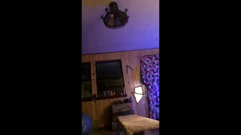 indegeniouscreature online show from April 4, 7:28 am