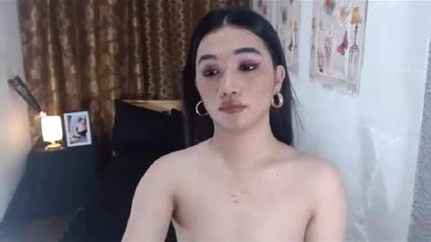 indestructabletrixie online show from February 14, 3:11 am