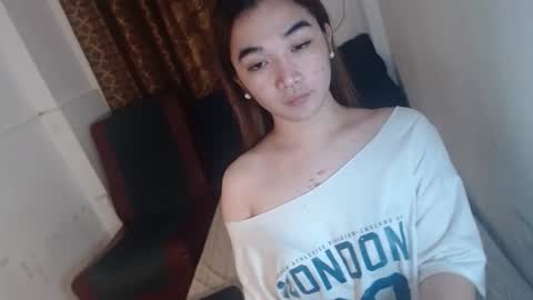 indestructabletrixie online show from March 30, 1:23 pm