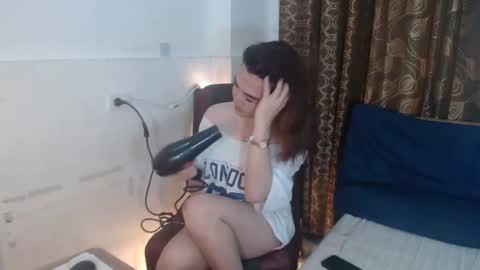 indestructabletrixie online show from April 9, 10:09 am